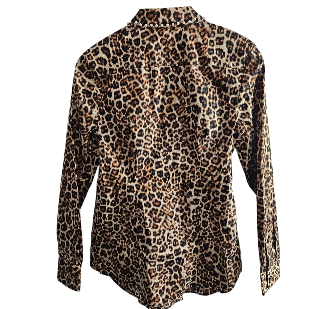 Charter Club Leopard Print And Pearl Women's Button Up Top - Picture 2 of 16